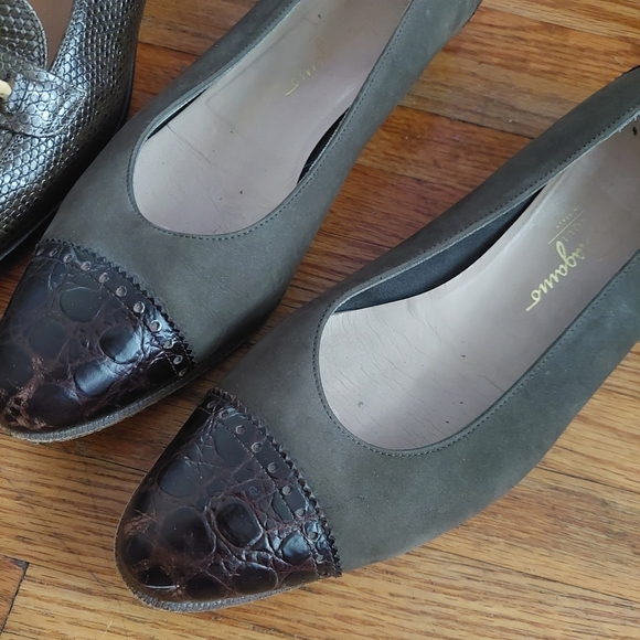 Salvatore Ferragamo Black and Brown Leather Flats (Bag C) - Picture 2 of 13